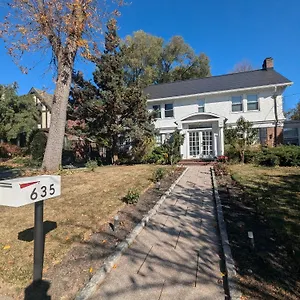 https://layoverbnb-newark-airport.us-newyorkcity.com
